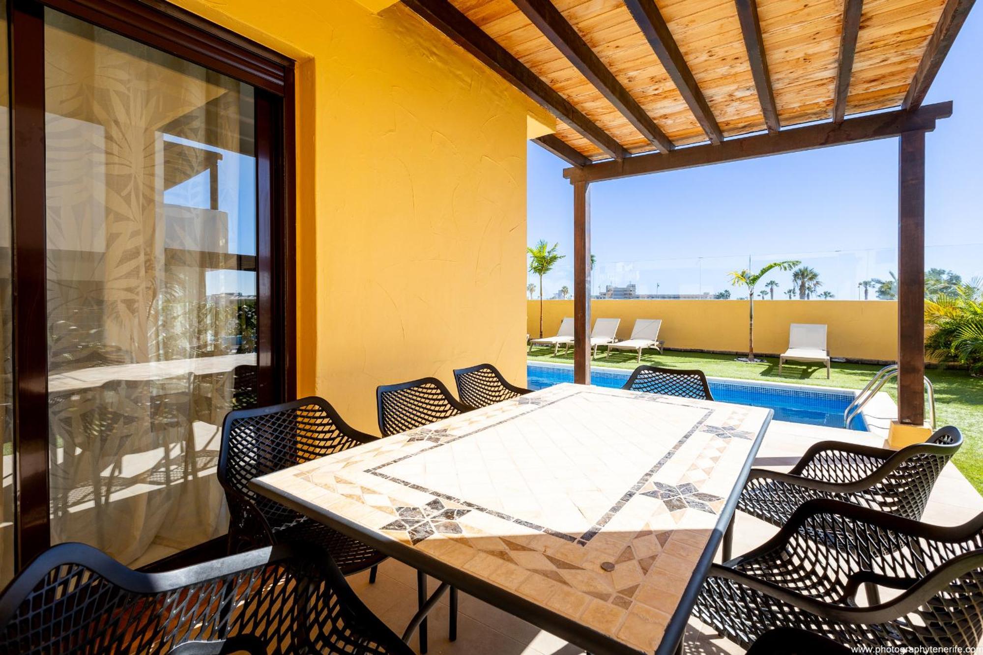 Villa With 4 Bedrooms And Private Heated Pool Сан Мигель Экстерьер фото